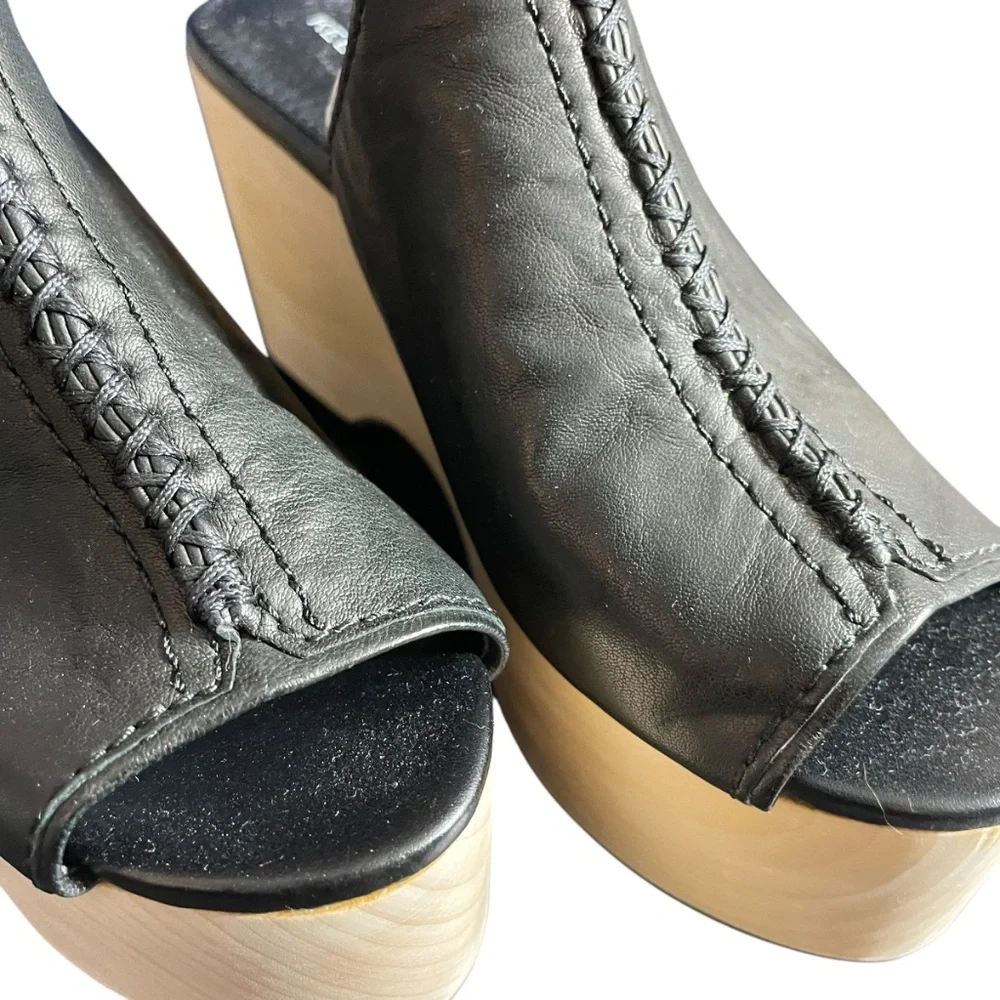 Kelsi Dagger Brooklyn Nova Platform Mules 4 black leather peep toe wooden Y2k